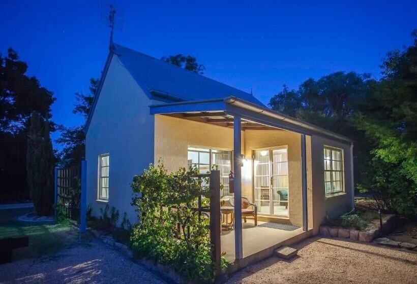 פנסיון Vineyard Cottages