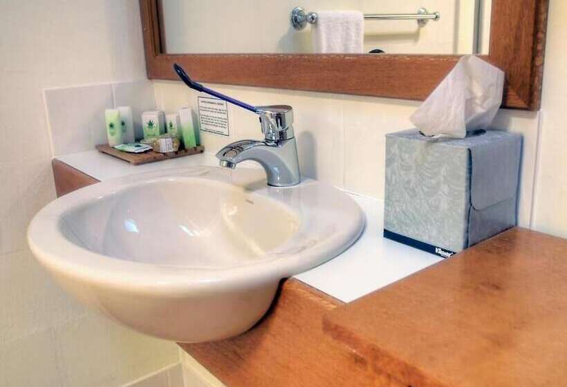 פנסיון Vineyard Cottages