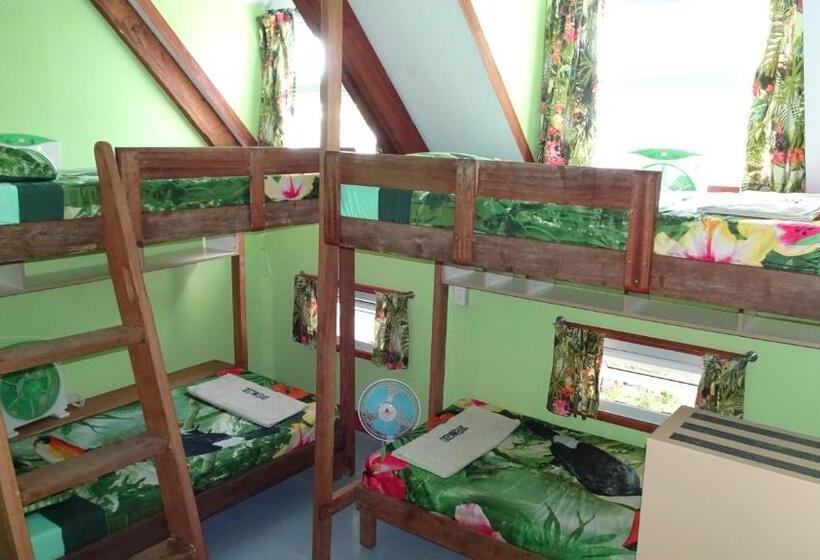 Albergue Threshershack Inn