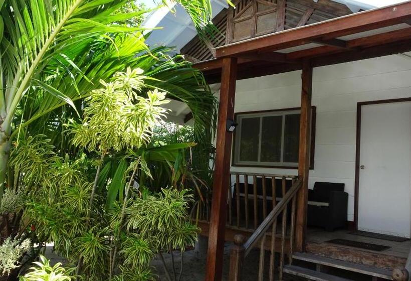 Albergue Threshershack Inn