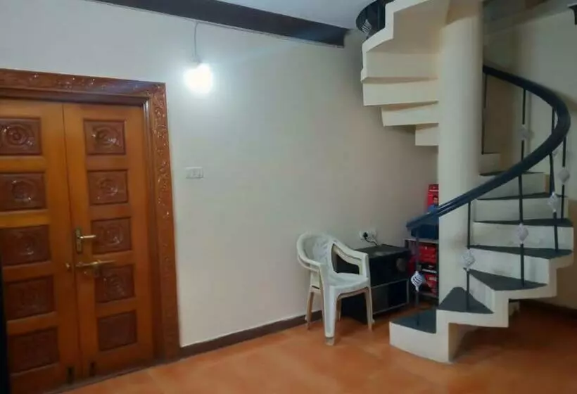 تختخواب و صبحانه Jeyar Cottage