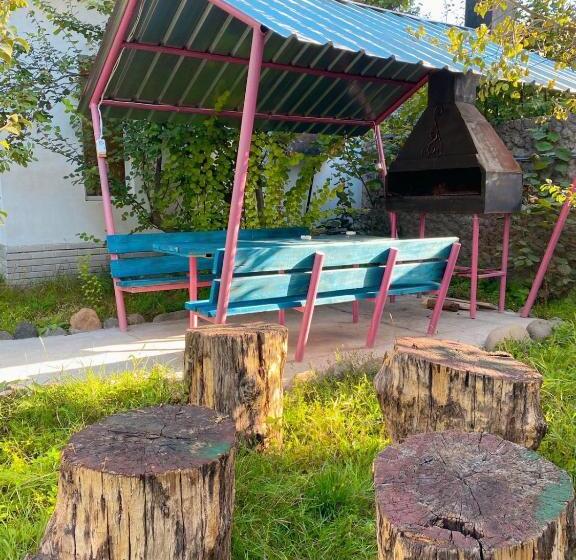 Aamiaismajoitus (B&B) Paloma Inn Dilijan