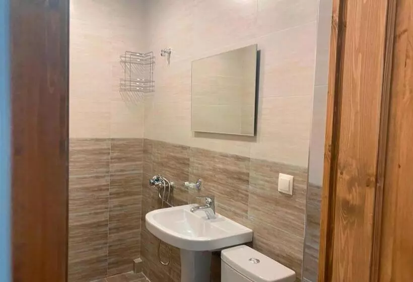 ベッドアンドブレックファースト Paloma Inn Dilijan