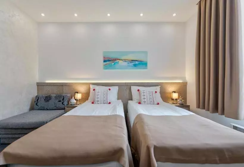 تختخواب و صبحانه Studio U Hotelu Alibi Inn