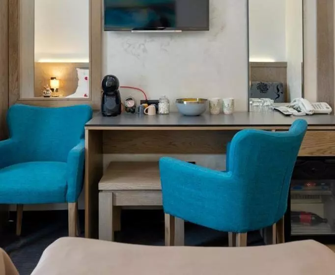 تختخواب و صبحانه Studio U Hotelu Alibi Inn