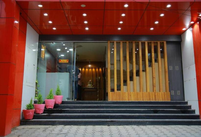 Hotel Mgs Residency Bodi