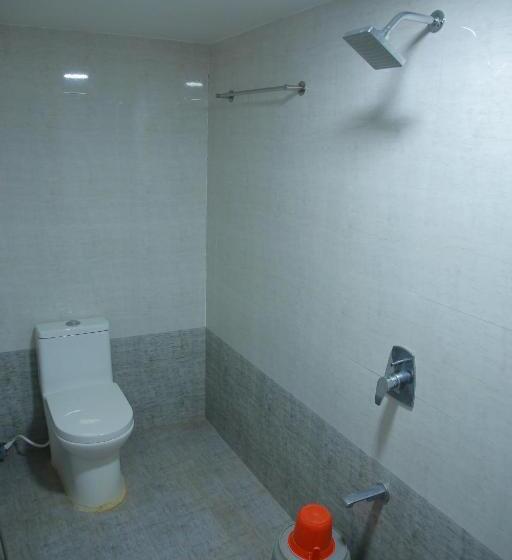 Hotel Mgs Residency Bodi