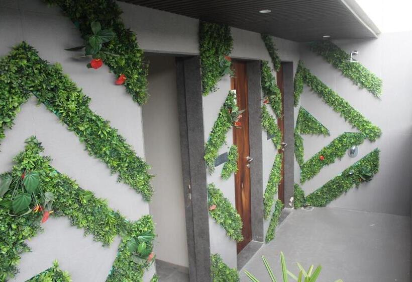 בית מלון כפרי Rudra Royals