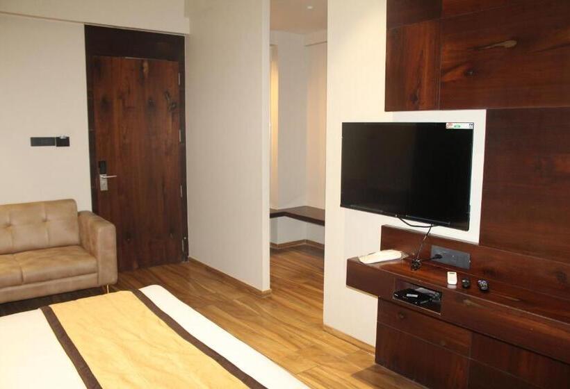 בית מלון כפרי Rudra Royals