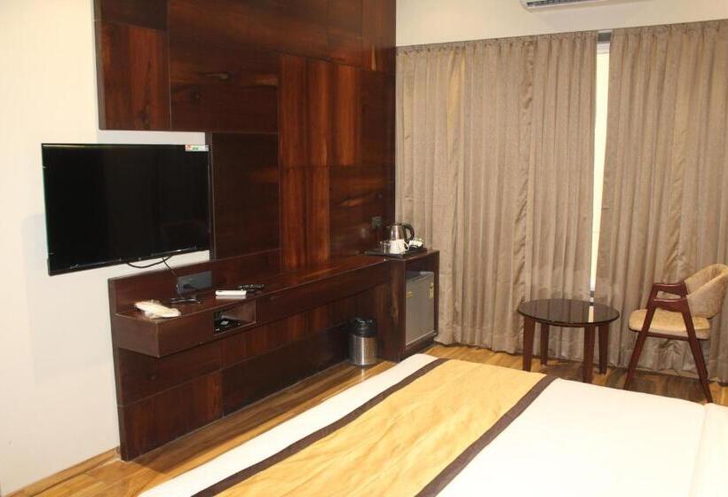 בית מלון כפרי Rudra Royals