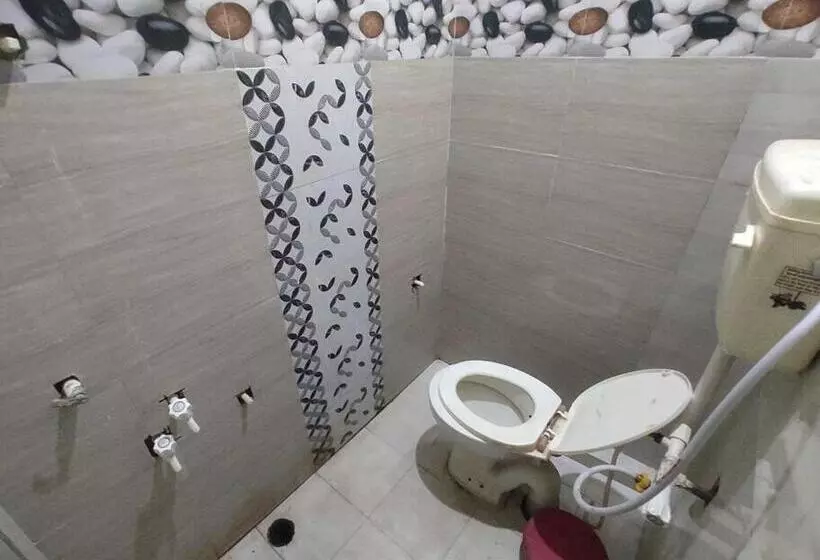 ホテル Spot On 703867 Panchhi Guest House