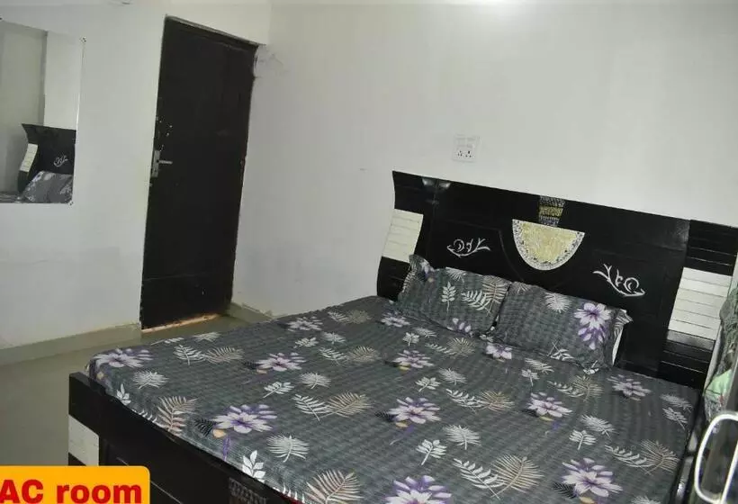 ホテル Spot On 703867 Panchhi Guest House