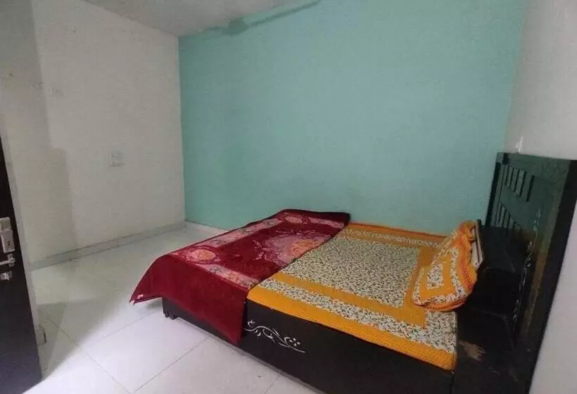 ホテル Spot On 703867 Panchhi Guest House