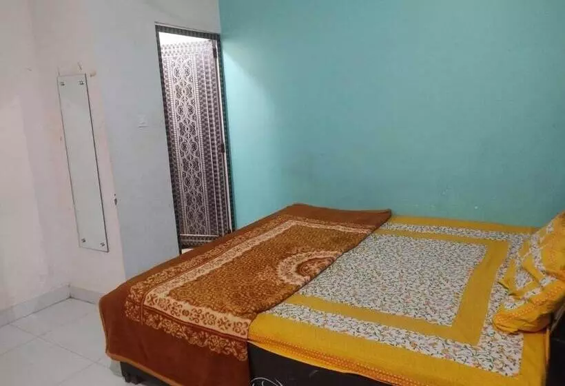 ホテル Spot On 703867 Panchhi Guest House