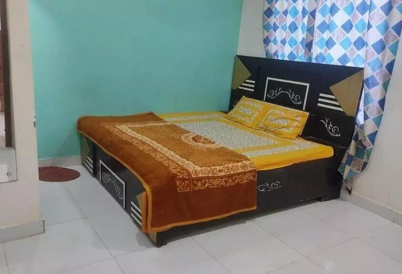 ホテル Spot On 703867 Panchhi Guest House