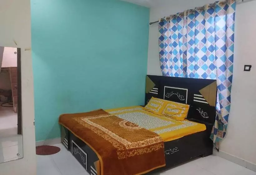ホテル Spot On 703867 Panchhi Guest House