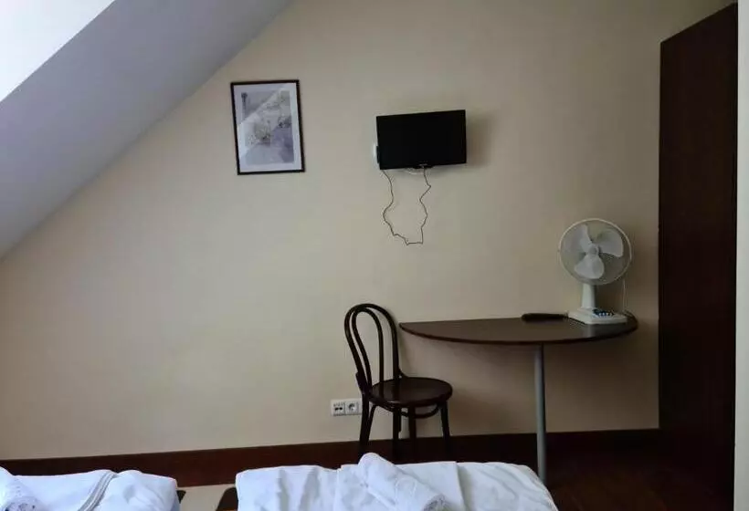 Hotelli Teleki Wattay Kastélyszálló