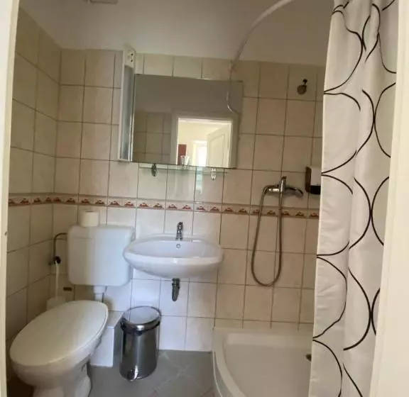 Hotelli Teleki Wattay Kastélyszálló