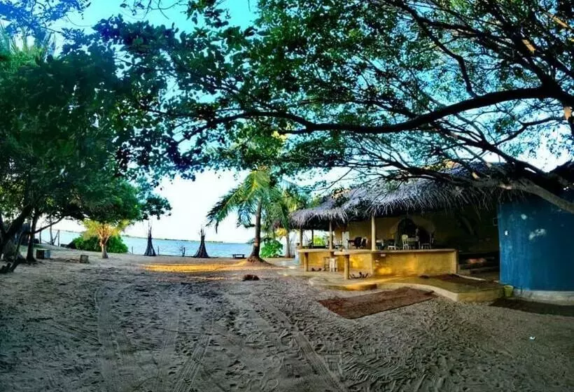 Mamas Lagoon Hostel