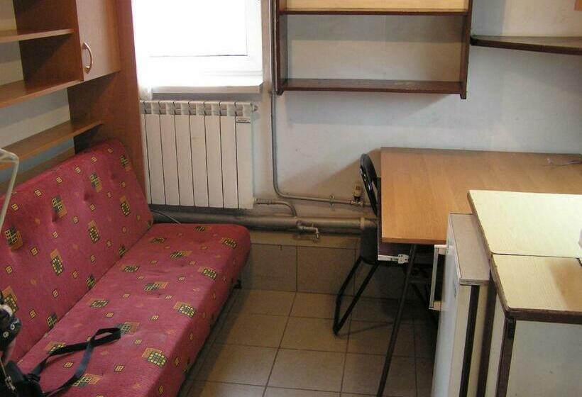 פנסיון A Kawalerka Mała Halczyna 9 Do Centrum 6 Przystanków