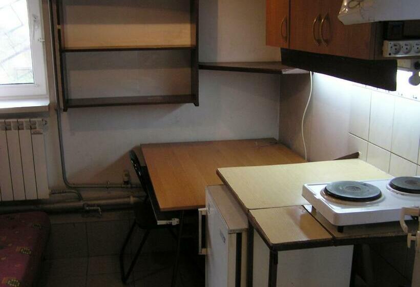 פנסיון A Kawalerka Mała Halczyna 9 Do Centrum 6 Przystanków