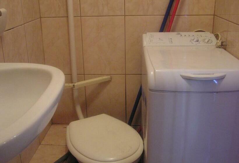 פנסיון A Kawalerka Mała Halczyna 9 Do Centrum 6 Przystanków