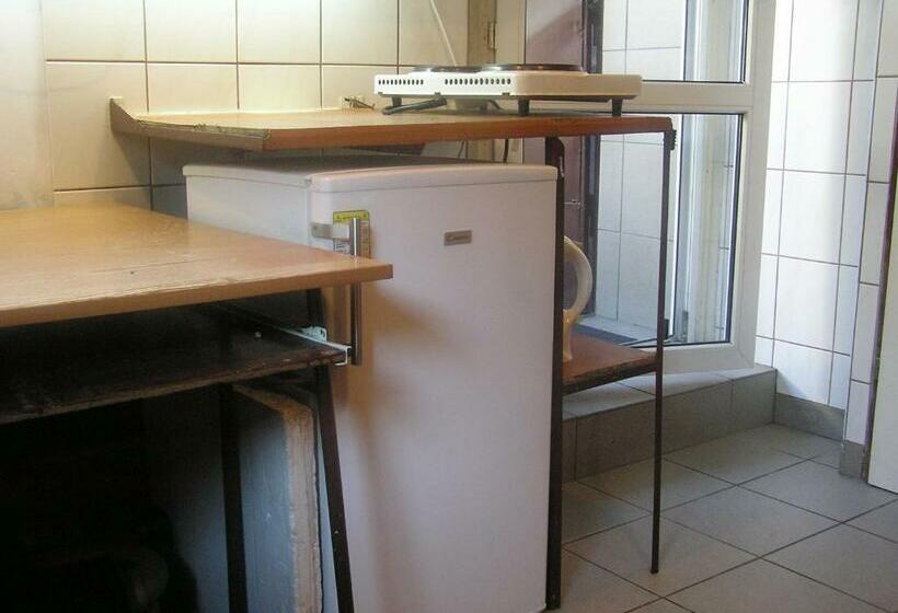 פנסיון A Kawalerka Mała Halczyna 9 Do Centrum 6 Przystanków