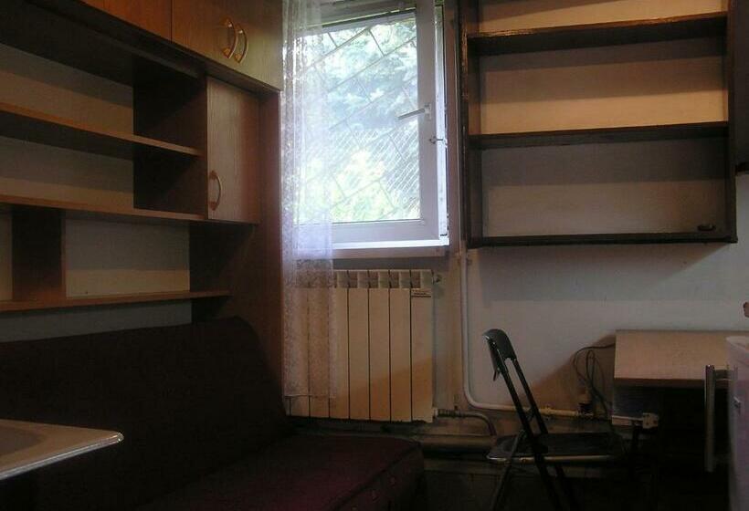 פנסיון A Kawalerka Mała Halczyna 9 Do Centrum 6 Przystanków