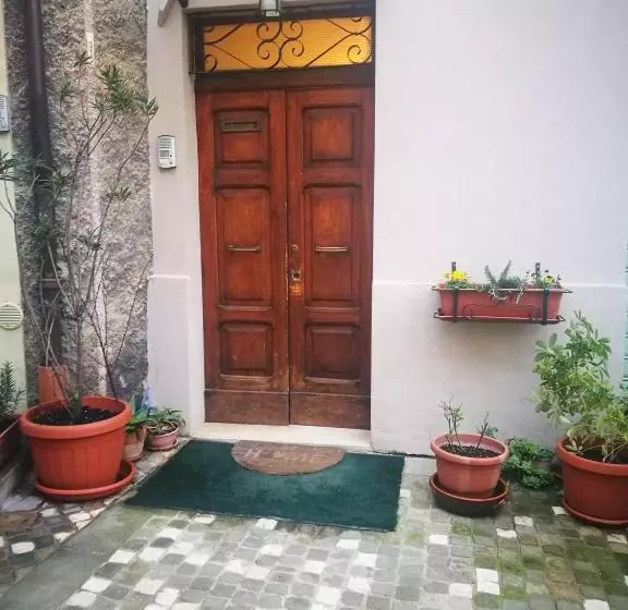 Majatalo Appartamento Porta Est