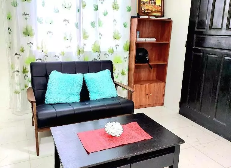 ペンション Gensan Transient House At Camella Homes 2 Storey