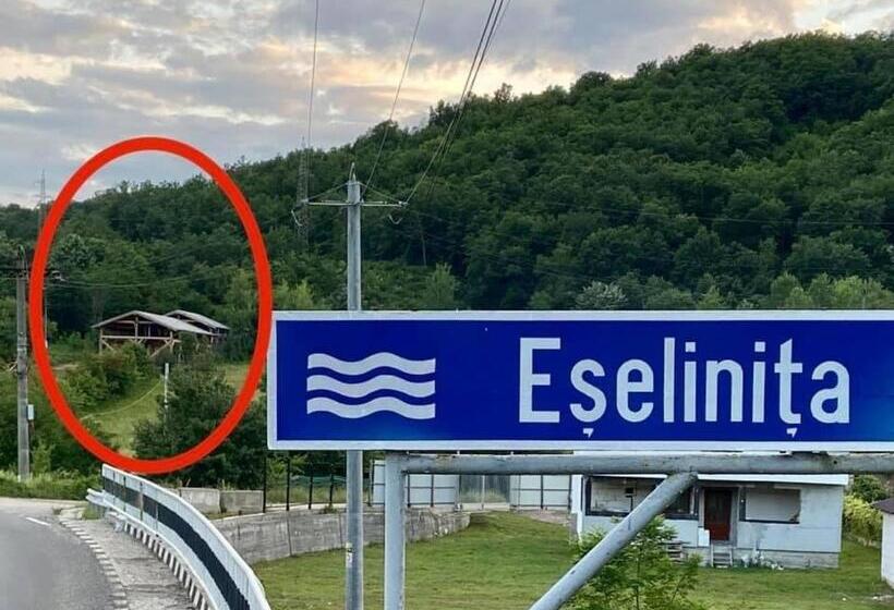 אתר נופש Complex Turistic Gradina De Corzi Si Aventura Eselnita