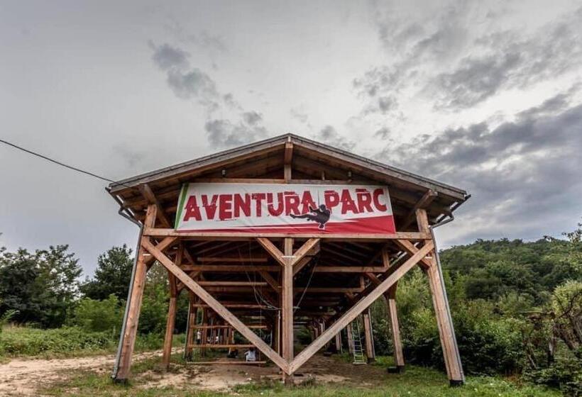 אתר נופש Complex Turistic Gradina De Corzi Si Aventura Eselnita