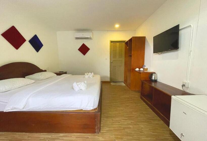 אתר נופש Scarlet Sails Bungalow