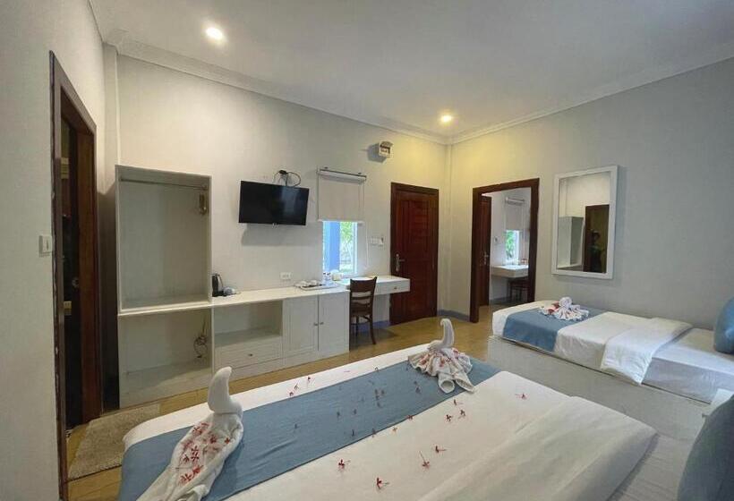 אתר נופש Scarlet Sails Bungalow