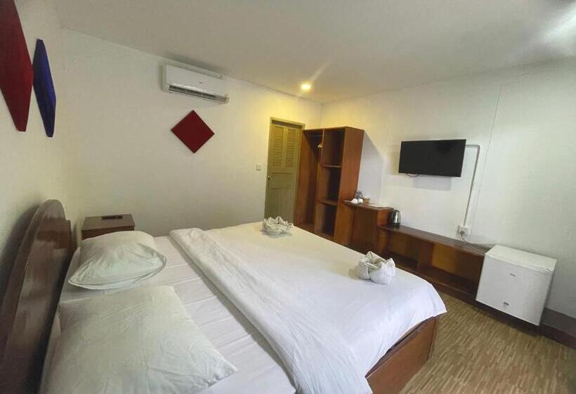 אתר נופש Scarlet Sails Bungalow