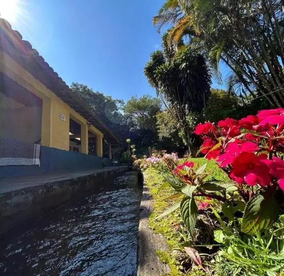 Retkeilymaja Pousada Das Brumas