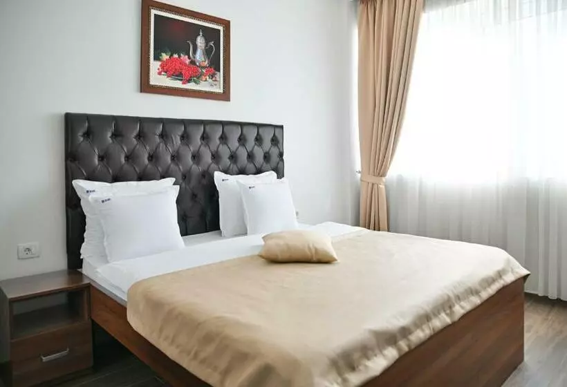 تختخواب و صبحانه Motel Celebic