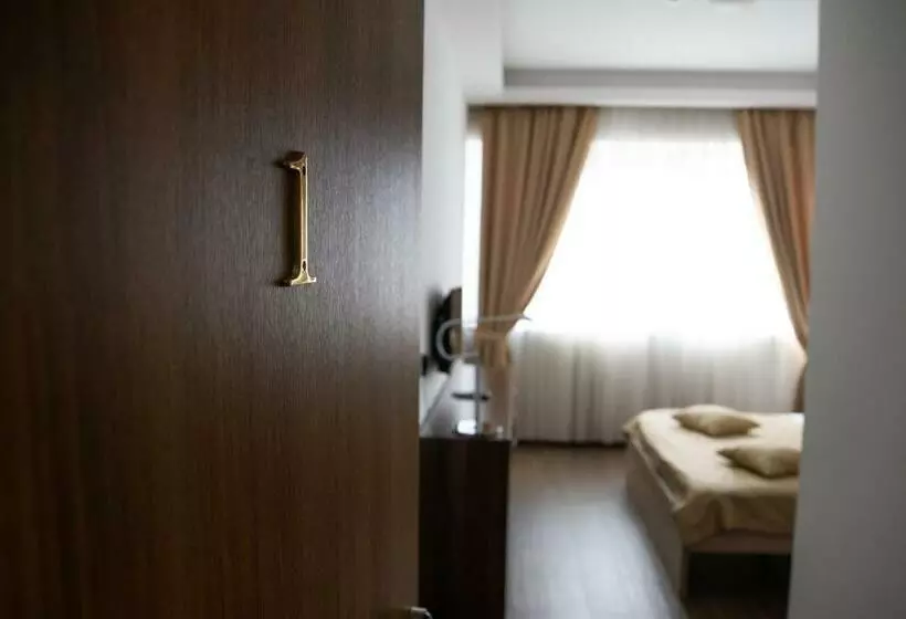 تختخواب و صبحانه Motel Celebic