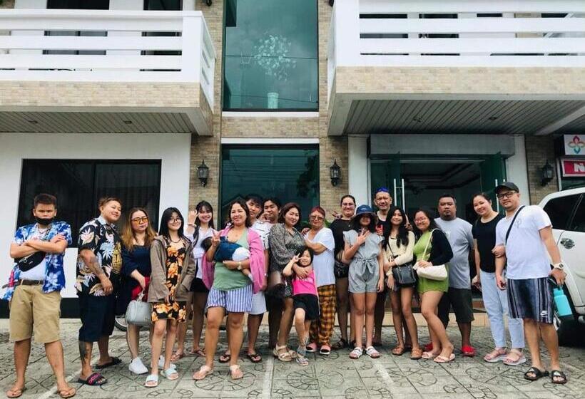 Endless Summer Hotel Baler