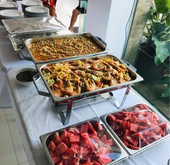 Endless Summer Hotel Baler