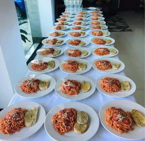 Endless Summer Hotel Baler