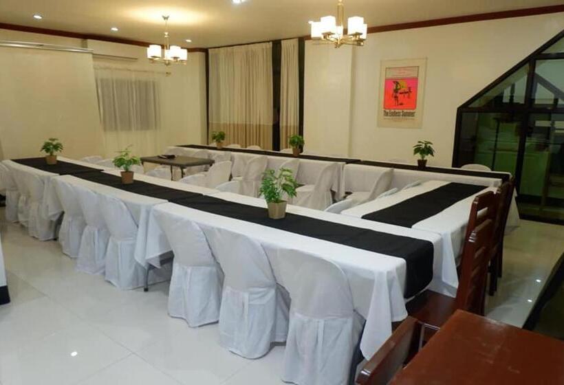 Endless Summer Hotel Baler