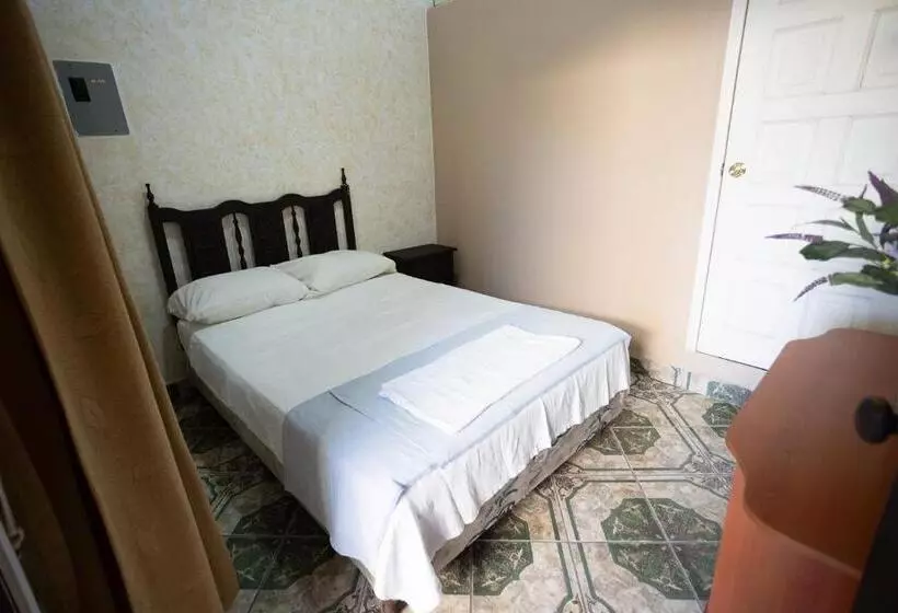 هتل Casa De Don Francisco