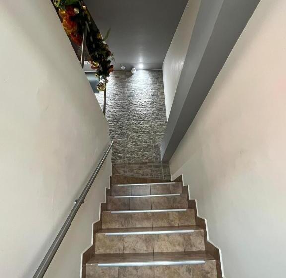 ホテル Doña Emma