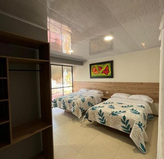 ホテル Doña Emma