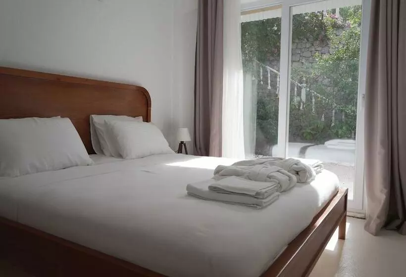 ホテル Perle House