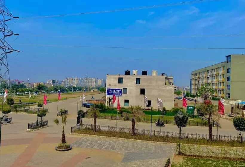 ホテル Regenta Place Chandigarh Mohali
