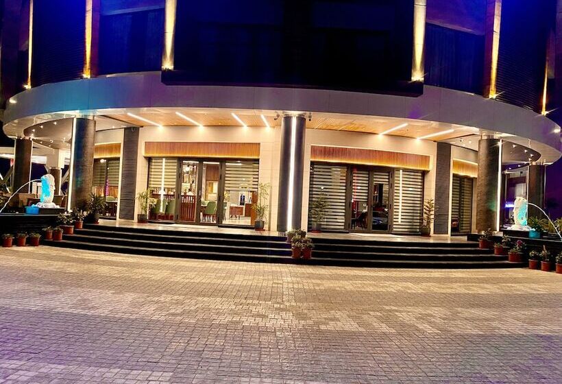 ホテル Regenta Place Chandigarh Mohali