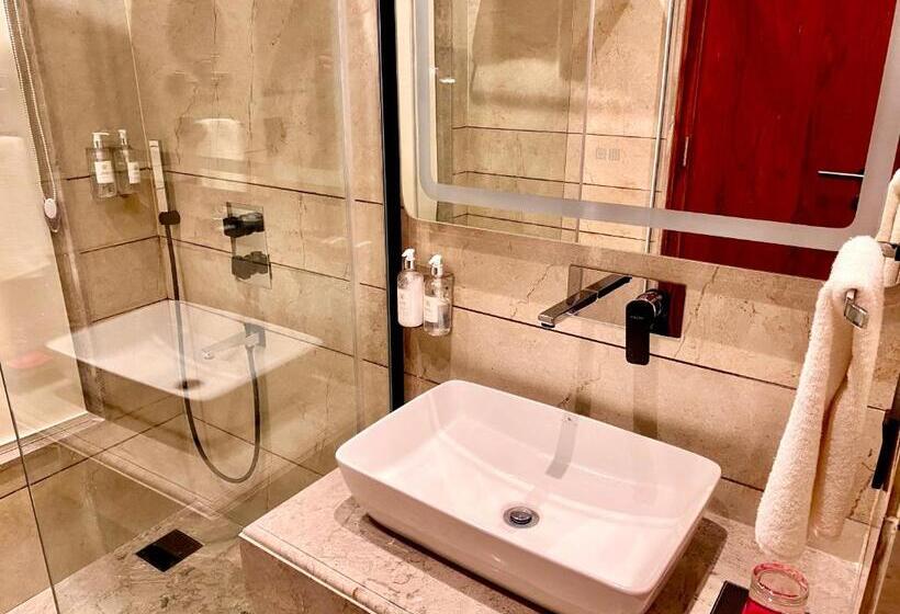 ホテル Regenta Place Chandigarh Mohali