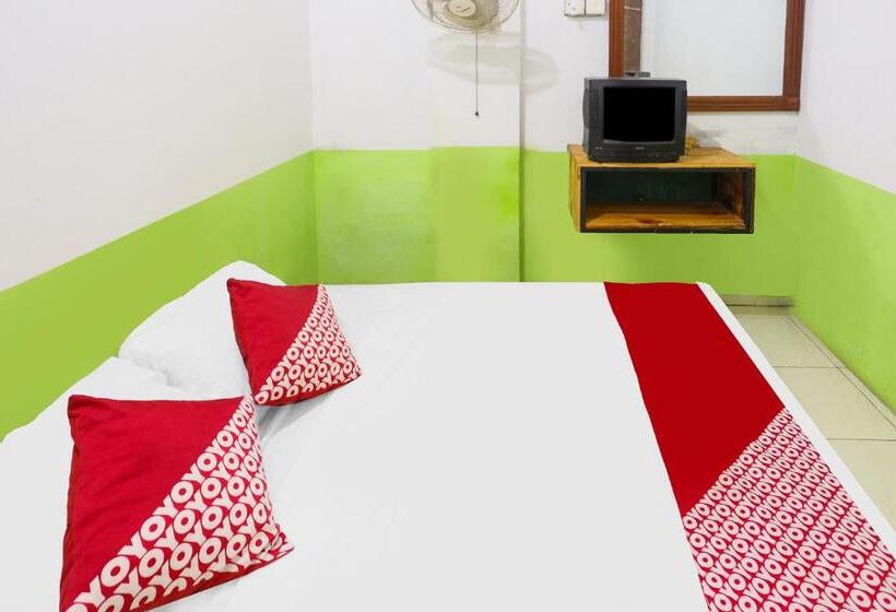 בית מלון כפרי Spot On 92053 Bagus Stay